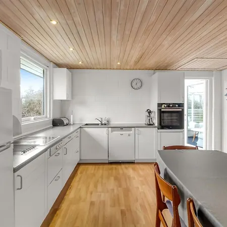 Aamunde - 600m From The Sea By Interhome Ørsted