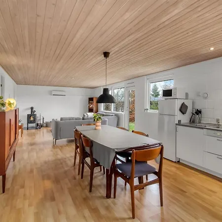 Ferienhaus Aamunde - 600m From The Sea By Interhome *